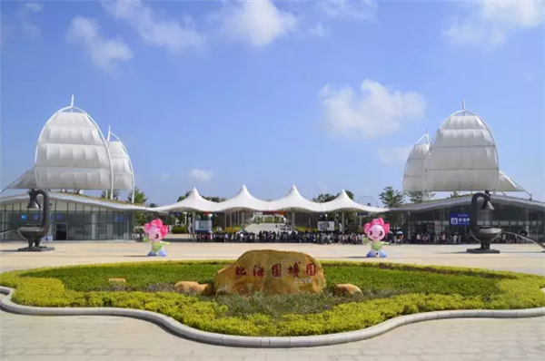 �������V������������