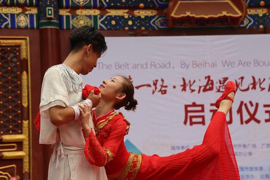 �����������V������������