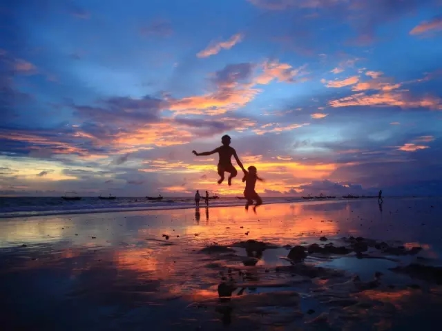 �����������V������������