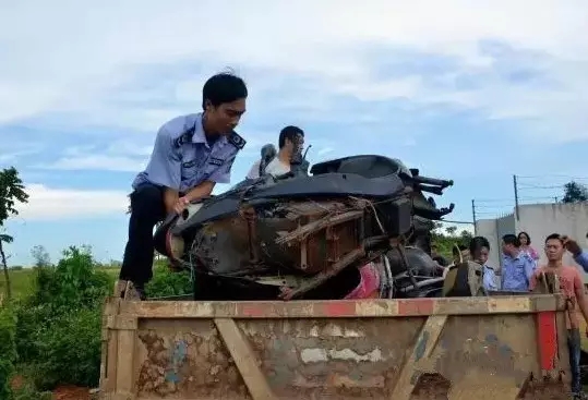 �������ލu���V������������