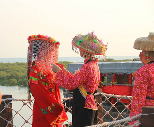 �����D�����V������������