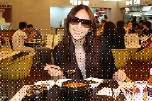 明星旅行糗事一籮筐 總有一個萌到你！