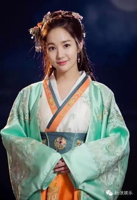 允兒招架不住古裝？韓國女星古裝LOOK一覽 誰贏了？