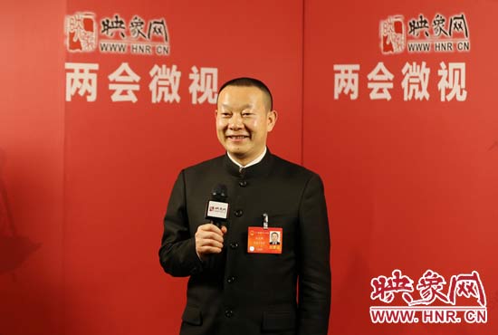 全國人大代表劉文新接受映象網(wǎng)“兩會(huì)微視”訪談。
