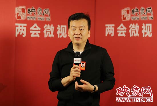 全國人大代表張澤群接受映象網(wǎng)“兩會微視”訪談。