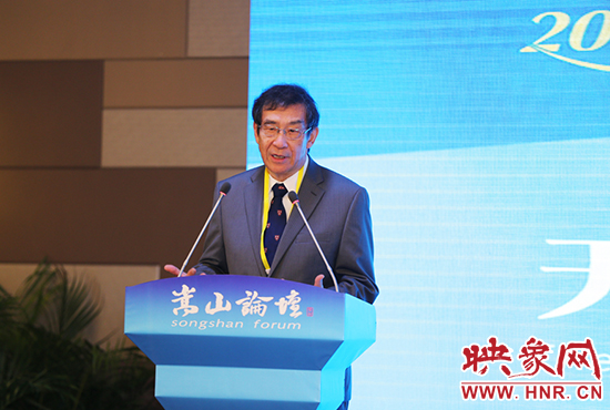 北京大學(xué)高等人文研究院院長杜維明教授。