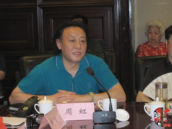 河南省音樂家協(xié)會(huì)主席、著名作曲家周虹