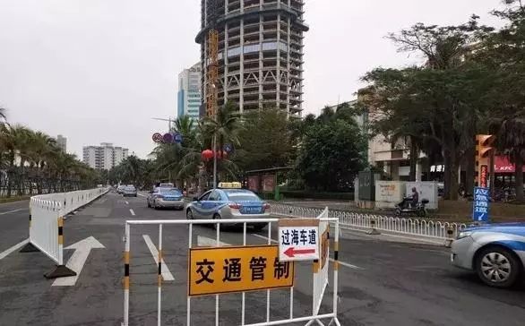 一家五口滯留?？?天 港口附近方便面都買不到