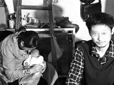劉釗夫婦試圖將孩子送到“嬰兒安全島”未果，當(dāng)天下午，廣州宣布暫停試點(diǎn)