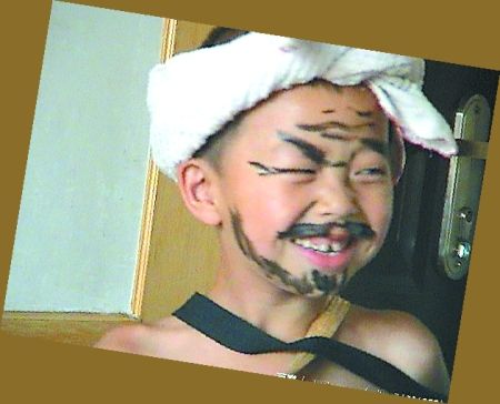 老鄉(xiāng)見老鄉(xiāng)，甭提多開心