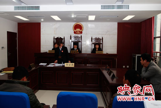 11月13日，金水區(qū)法院集中宣判了6起拖欠農(nóng)民工工資案件。