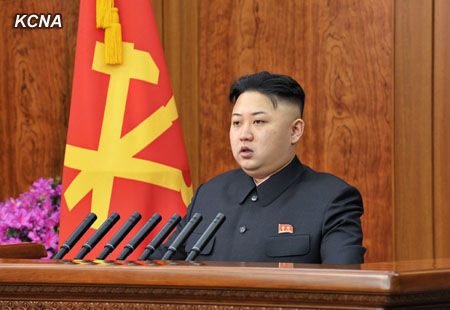 據(jù)朝中社報(bào)道，朝鮮最高領(lǐng)導(dǎo)人金正恩1日發(fā)表2013年新年賀詞。