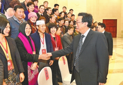 1月20日上午，省委書記、省人大常委會主任郭庚茂,省委副書記、省長謝伏瞻等親切接見了省民族團(tuán)結(jié)