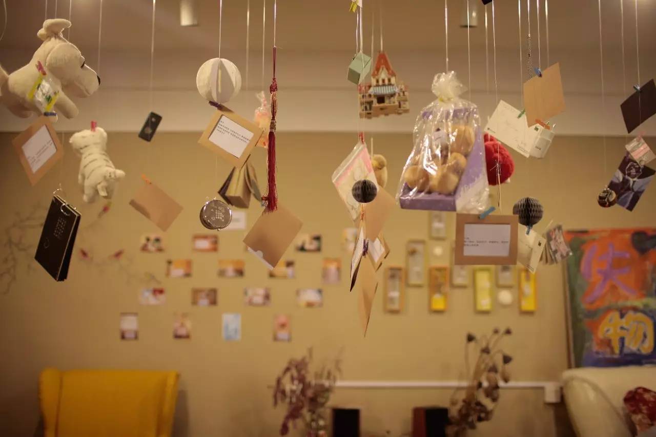 ▲失戀博物館里展示的失戀物品。