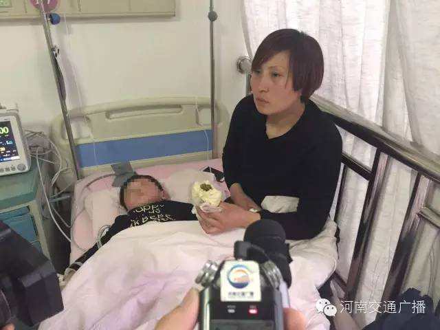小浩天的母親通過河南交通廣播向所有幫助他們的人表達(dá)了感謝！