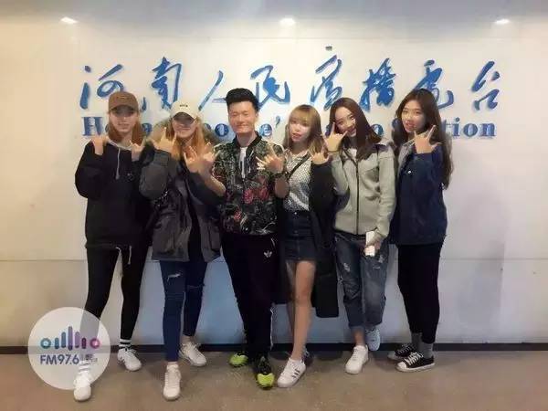 路飛終于體驗了一回“他在叢中笑”的感覺！