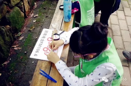 寶貝，爸爸媽媽一直在身后看你認(rèn)真完成任務(wù)！我的女兒棒棒噠！