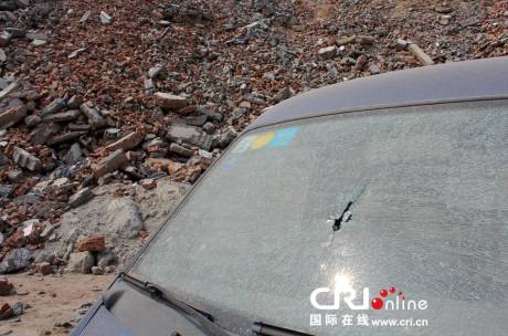 鄭州一橋墩被壓斷 村民阻車(chē)遭槍擊