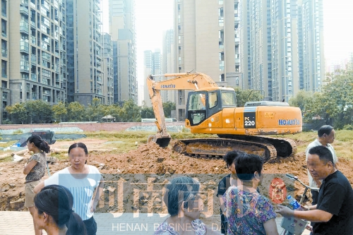 昨天，由于附近居民抗議，紅旗變電站項(xiàng)目再次停工