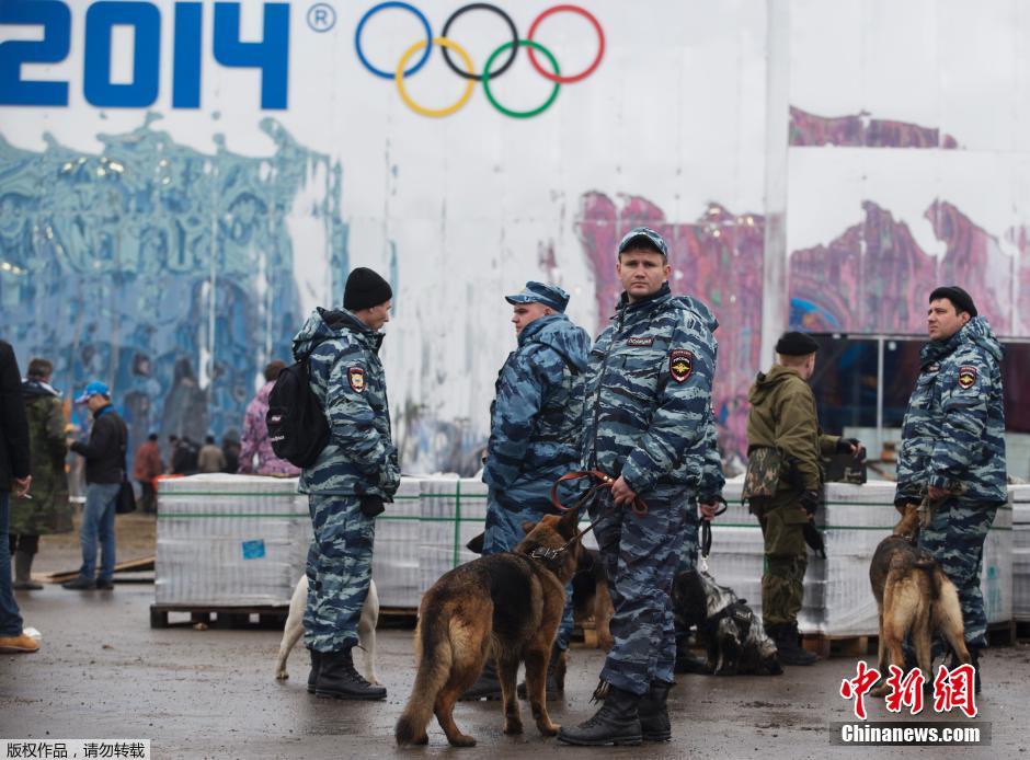 當地時間1月29日，俄羅斯索契，2014年索契冬奧會，俄羅斯軍方在奧林匹克公園周邊部署放空導彈系統(tǒng)。