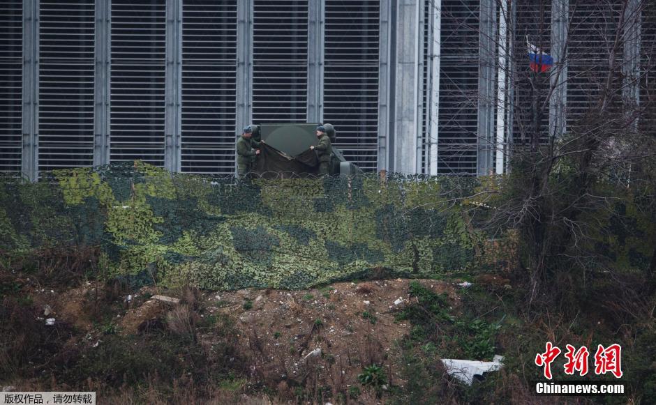 當地時間1月29日，俄羅斯索契，2014年索契冬奧會，俄羅斯軍方在奧林匹克公園周邊部署放空導彈系統(tǒng)。