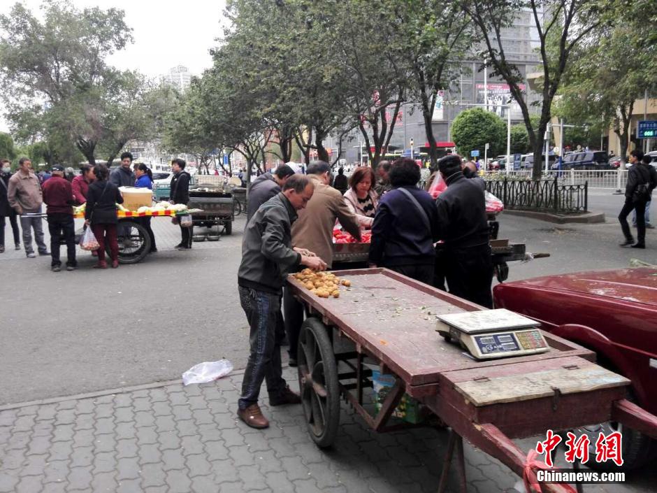 自治區(qū)和烏魯木齊市有關(guān)部門迅速處置，傷員已全部送往醫(yī)院救治。