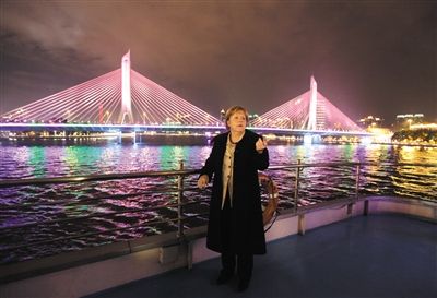 2012年2月3日，德國總理默克爾夜游廣州。