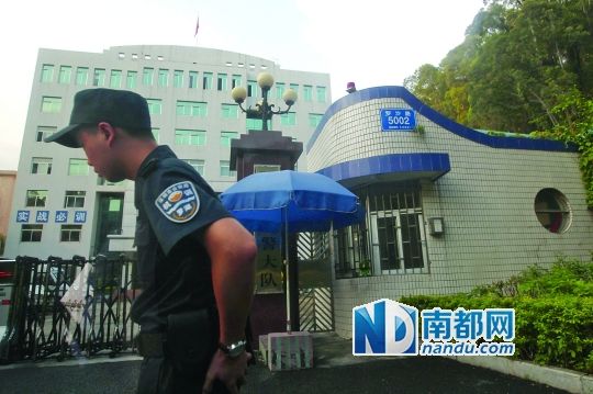 　中標(biāo)的美發(fā)公司注冊(cè)地點(diǎn)就在羅湖公安分局巡警大隊(duì)里面。