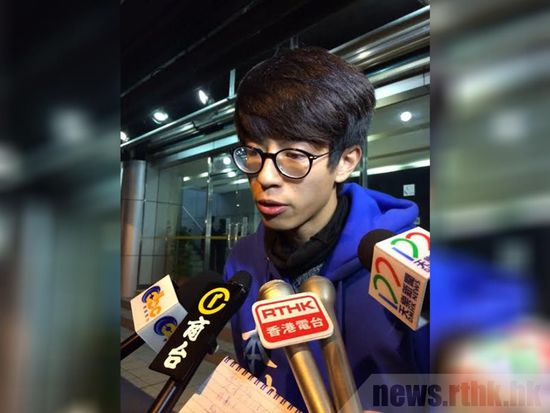 黃臺(tái)仰因設(shè)想?yún)⑴c旺角暴亂被香港警方拘捕，被指涉嫌參與旺角暴動(dòng)。