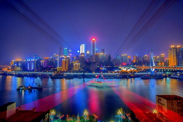 中原地產(chǎn)數(shù)據(jù)顯示，8月最后一周，上海市新建商品住宅成交已連續(xù)5天破千，昨日（8月31日）更是達(dá)到單日成交1123套。