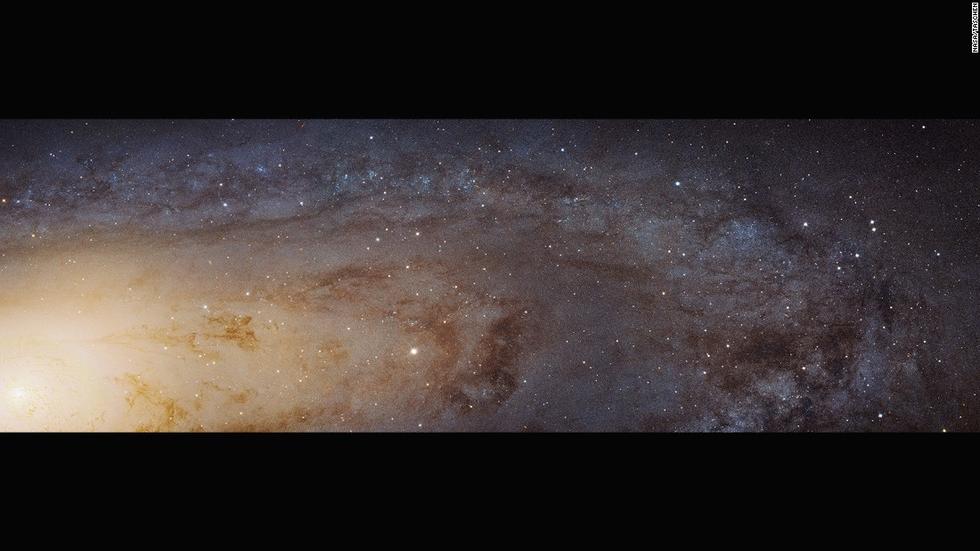 離銀河系較近的仙女座星系可以在晴朗的黑夜被肉眼觀測到。