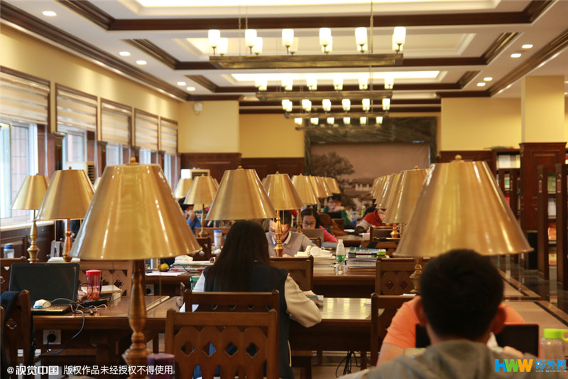 重慶大學改造翻新的“民國風圖書館”走紅網絡，引得無數網友點贊