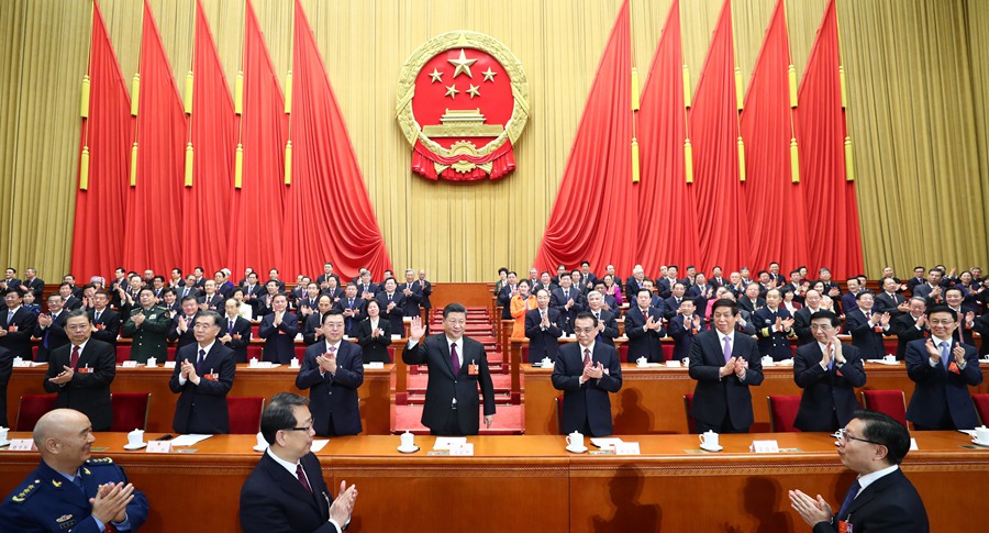 習(xí)近平當(dāng)選國家主席、中央軍委主席