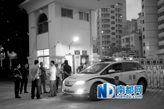 　接人的親戚和校方一度沒談攏,雙方甚至差點(diǎn)鬧到派出所。