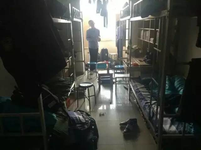 這個學校的男生宿舍火了！女同學都喊著要嫁