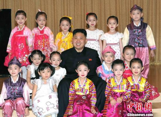 據(jù)朝中社5月30日?qǐng)?bào)道，朝鮮勞動(dòng)黨第一書(shū)記、朝鮮國(guó)防委員會(huì)第一委員長(zhǎng)、朝鮮人民軍最高司令官金正恩在兒