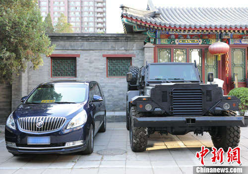 輕型聯(lián)合越野戰(zhàn)力與別克GL8商務(wù)MPV車對比。張龍?jiān)茢z