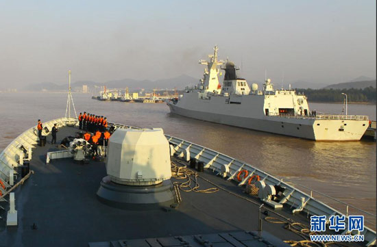 我國海軍編隊進(jìn)入西太聯(lián)洋訓(xùn)練