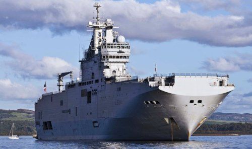 俄羅斯向法國(guó)購買西北風(fēng)級(jí)兩棲攻擊艦。