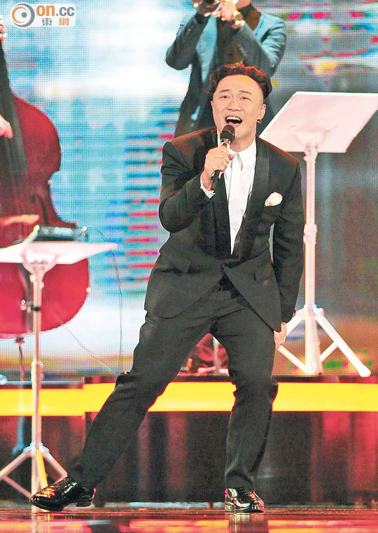陳奕迅不負眾望，終于榮登金曲歌王寶座。